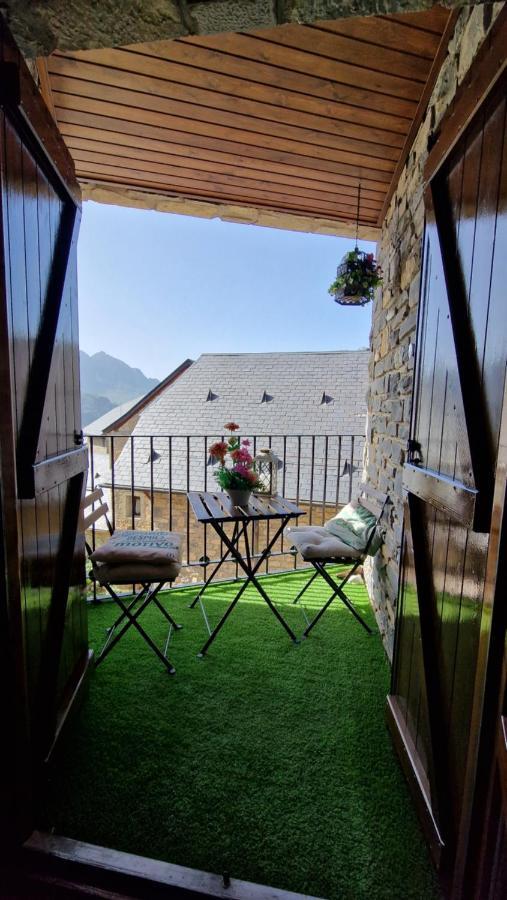 Valtrama Suite Tramacastilla de Tena Bagian luar foto